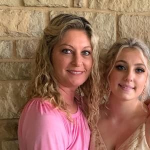 Meet your Posher, Evelyn